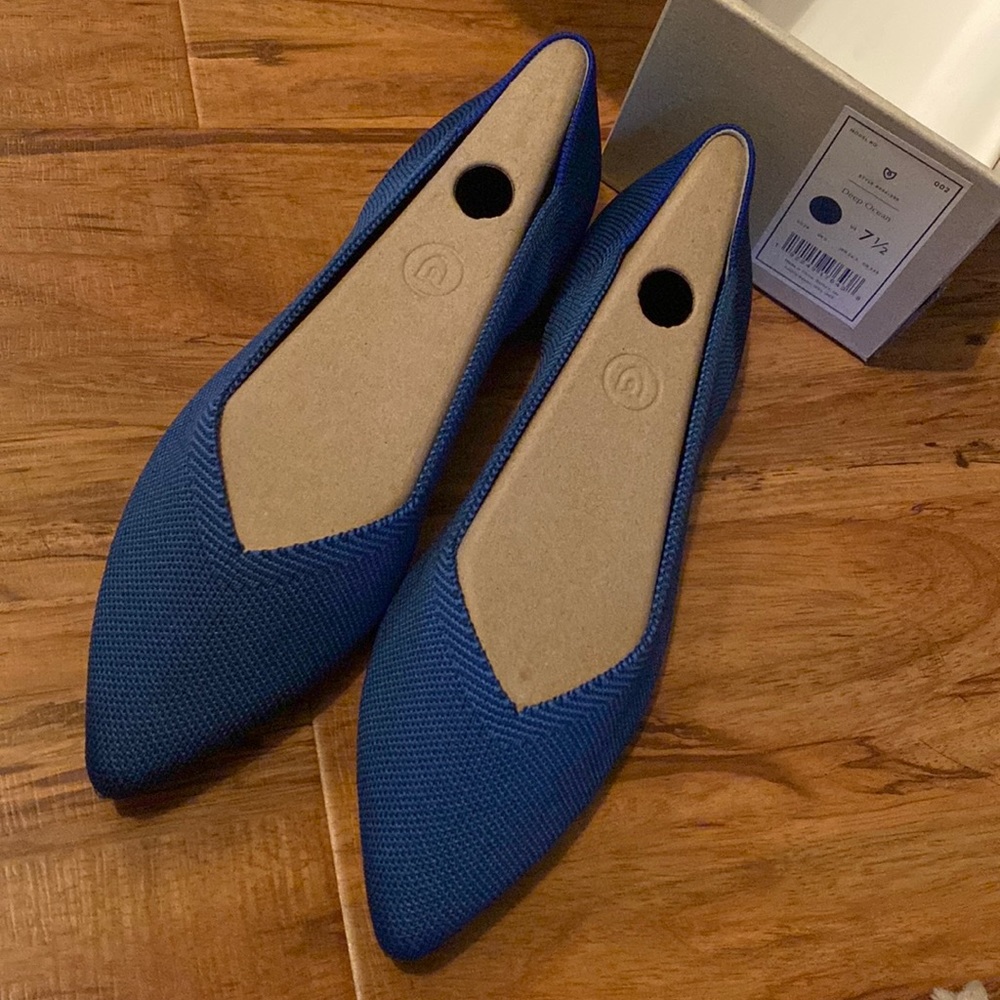 Rothy’s in Deep Ocean NWT in box